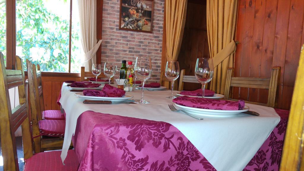 Hostal El Peregrino La Portela de Valcarce ภายนอก รูปภาพ