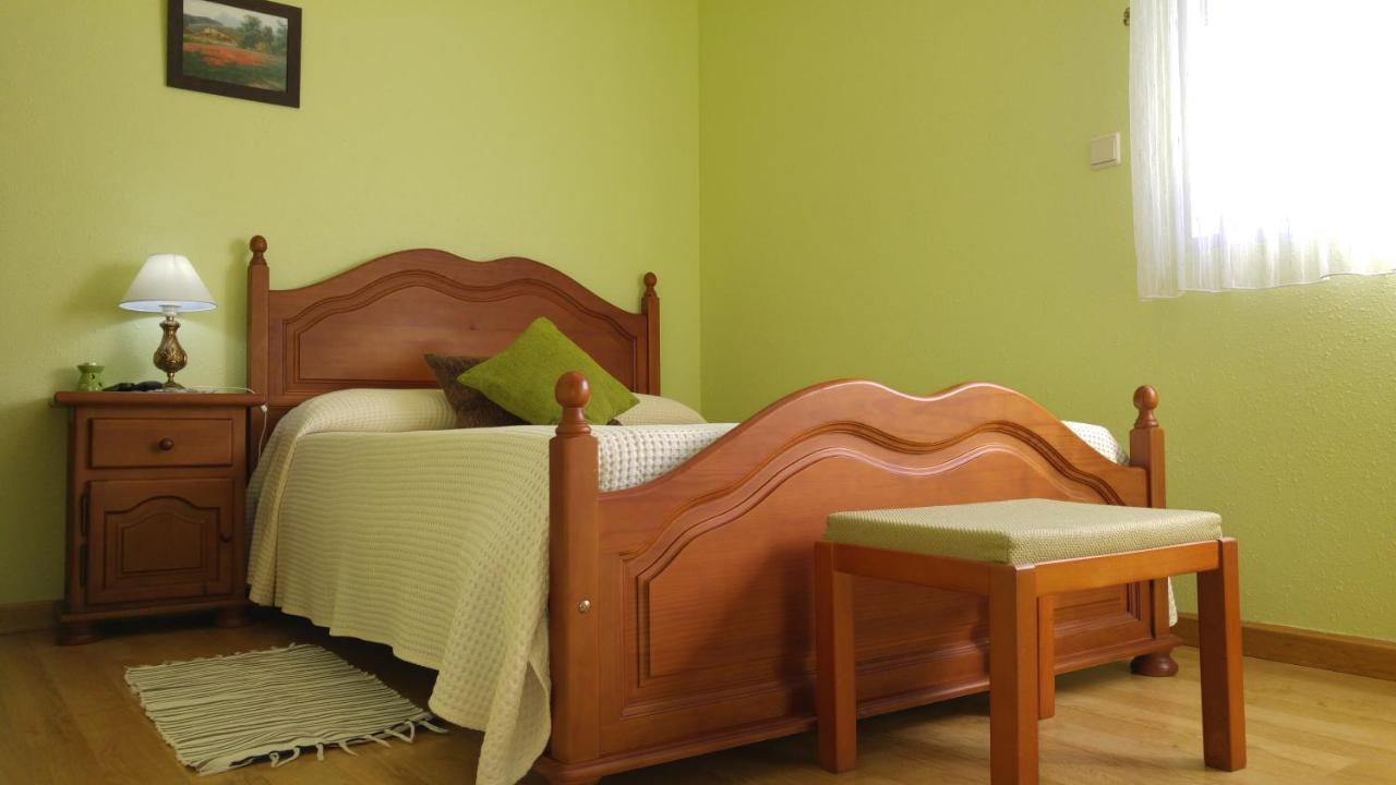 Hostal El Peregrino La Portela de Valcarce ภายนอก รูปภาพ